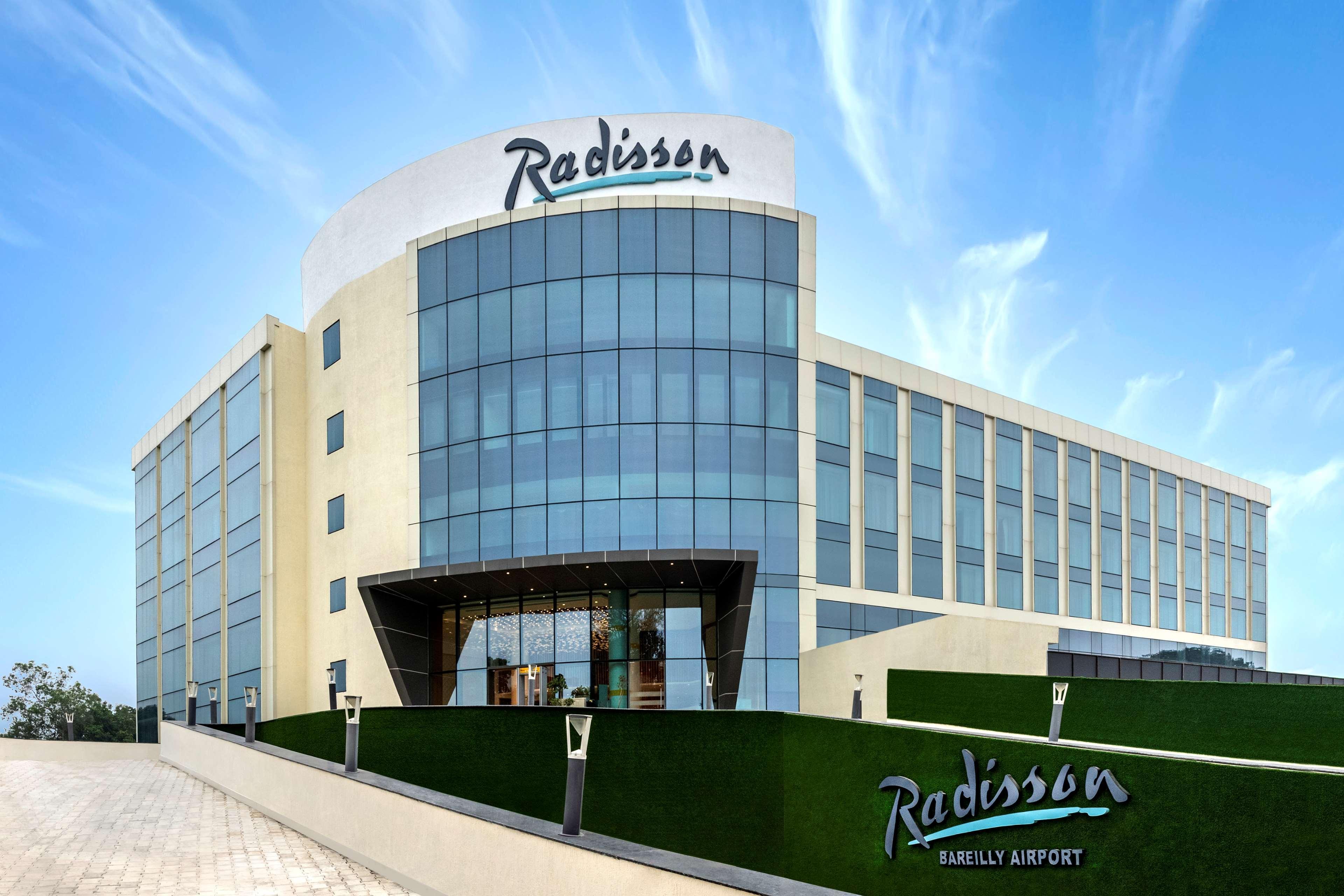 Radisson Hotel Bareilly Airport Exterior foto