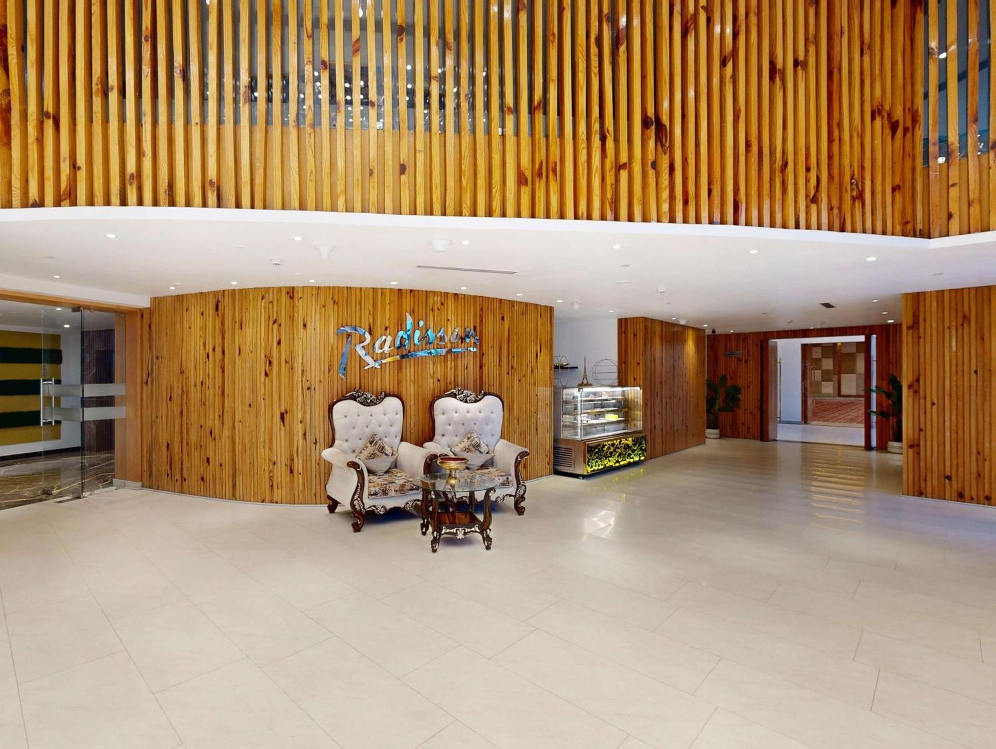 Radisson Hotel Bareilly Airport Exterior foto